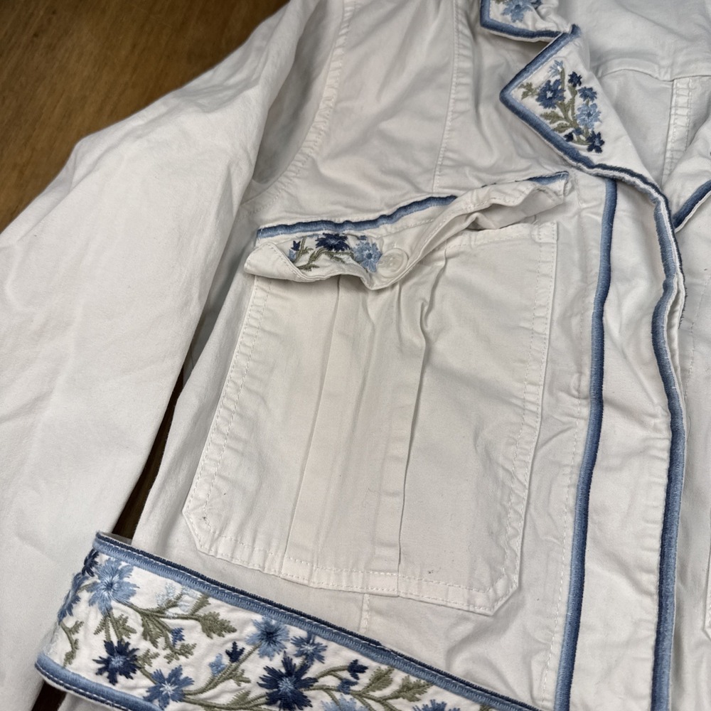 Driftwood Women's M Embroidered Floral Shortall Romper White Boho Hippie Floral - Picture 5 of 15